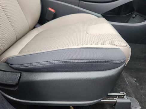 Used 2023 Hyundai Santa Fe SEL image 33