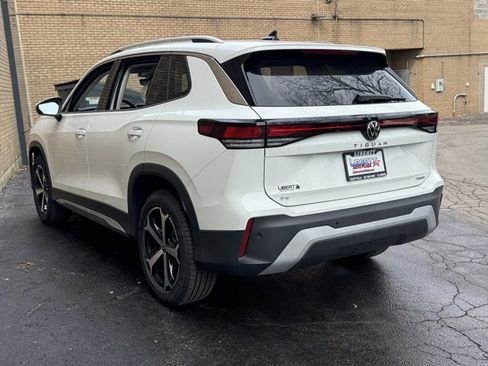 New 2026 Volkswagen Tiguan SE image 20