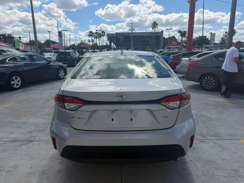 Used 2024 Toyota Corolla LE FWD image 4