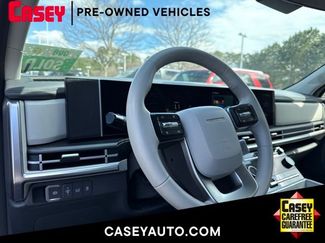 Used 2025 Hyundai Santa Fe SEL video 1