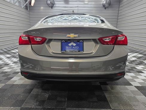 Used 2017 Chevrolet Malibu LT FWD image 7