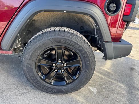 Used 2022 Jeep Wrangler Unlimited Sport image 14