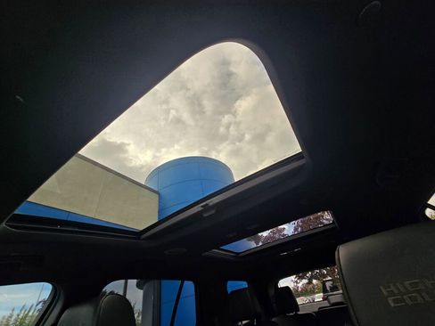 Used 2023 Chevrolet Traverse High Country w/ LPO, Floor Liner Package image 37