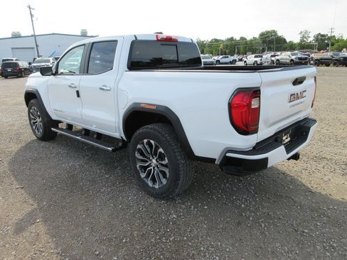 New 2026 GMC Canyon Denali AWD/4WD image 9