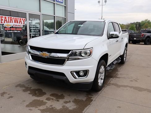 Used 2016 Chevrolet Colorado LT w/ Luxury Package, Chrome AWD/4WD image 6