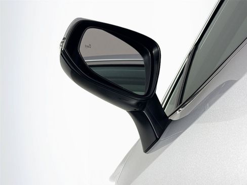Used 2020 Toyota RAV4 XLE w/ Convenience Package FWD image 6