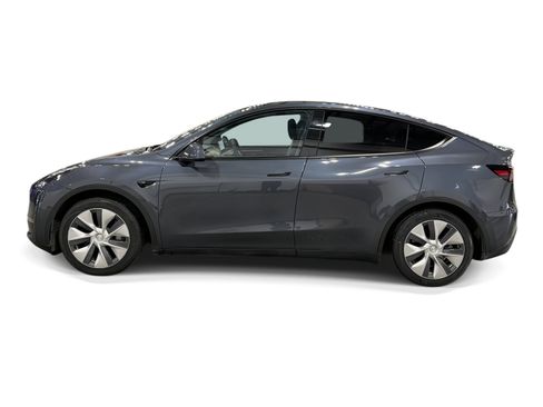 Certified 2023 Tesla Model Y Long Range AWD/4WD image 5
