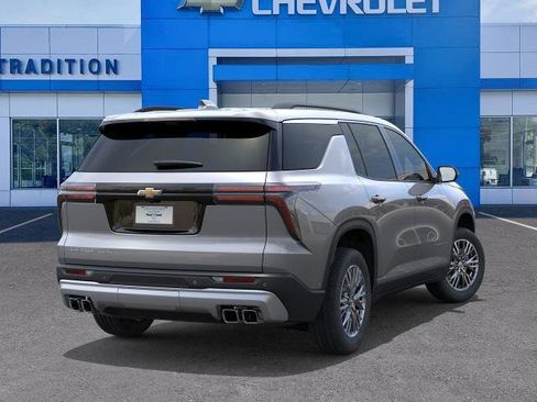 New 2026 Chevrolet Traverse LT w/ Driver Confidence Package image 4