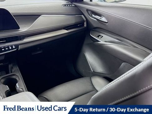 Used 2025 Cadillac XT4 Premium Luxury AWD/4WD image 25