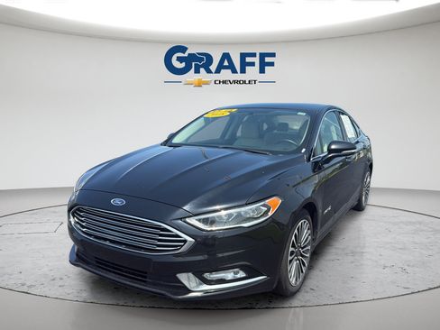 Used 2018 Ford Fusion Titanium FWD image 1