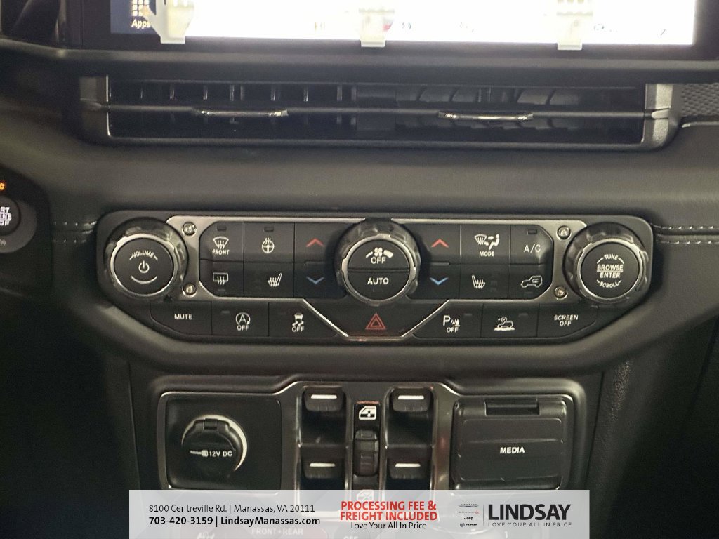New 2026 Jeep Gladiator Sport AWD/4WD image 25