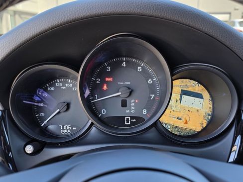 New 2025 Porsche Macan Turbo image 14