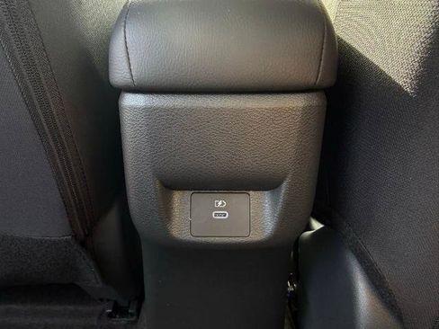 New 2025 Nissan Versa SR w/ Trunk Package image 12