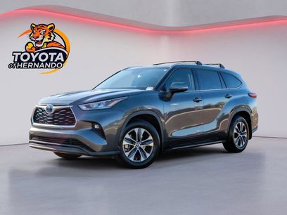 Used 2020 Toyota Highlander XLE