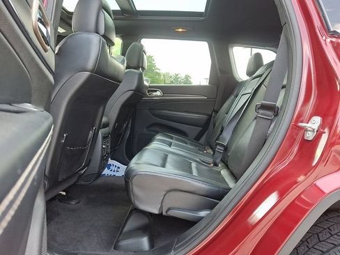 Used 2015 Jeep Grand Cherokee Limited w/ Luxury Group II AWD/4WD image 13