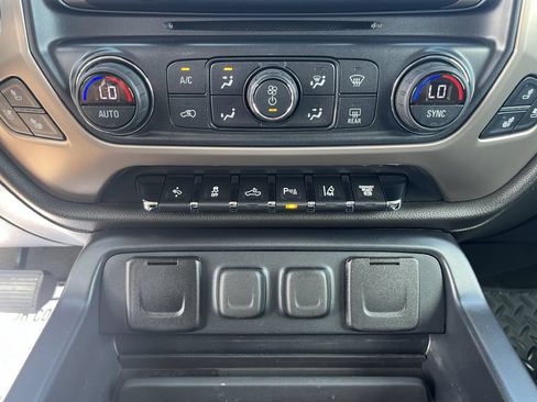 Used 2017 GMC Sierra 3500 Denali w/ Duramax Plus Package AWD/4WD image 30