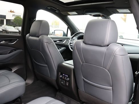 Used 2022 Buick Enclave Premium w/ Experience Buick Package image 39
