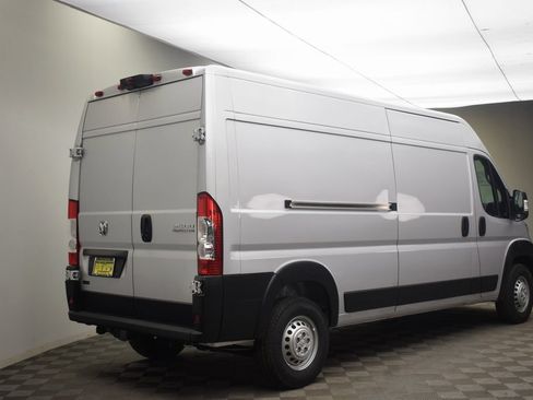 New 2026 RAM ProMaster 2500 w/ Convenience Group FWD image 6