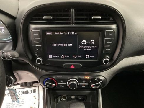 Used 2024 Kia Soul LX w/ Option Group 015 image 17