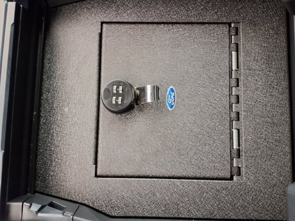 Used 2024 Ford F150 Platinum w/ Equipment Group 702A High AWD/4WD image 34