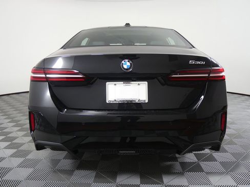 New 2026 BMW 530i w/ Executive Package image 4