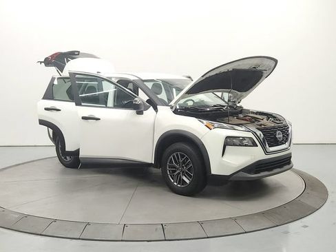 Used 2023 Nissan Rogue S AWD/4WD image 10