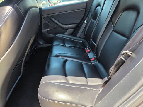 Used 2021 Tesla Model 3 Standard Range Plus RWD image 13