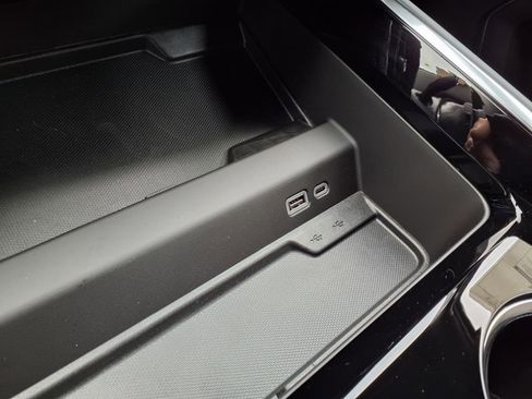 New 2025 Chevrolet Tahoe LS image 12