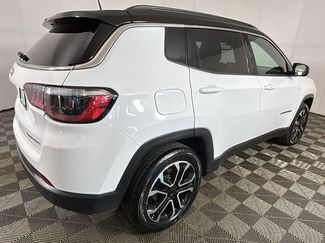 Used 2024 Jeep Compass Limited AWD/4WD video 3