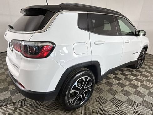 Used 2024 Jeep Compass Limited AWD/4WD image 3