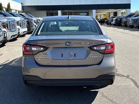 Used 2022 Subaru Legacy Premium image 5