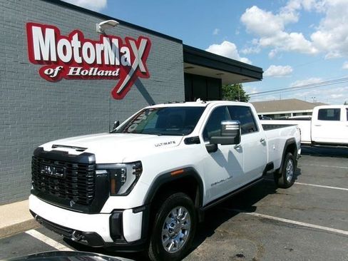Used 2024 GMC Sierra 2500 Denali Ultimate AWD/4WD image 2