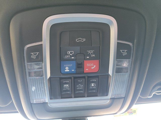 Used 2019 RAM 2500 Laramie AWD/4WD image 16