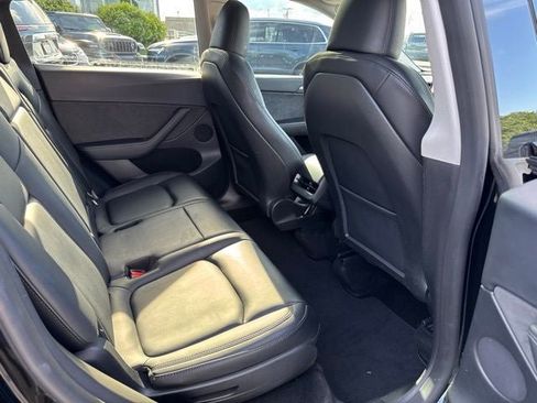 Used 2023 Tesla Model Y Long Range AWD/4WD image 24