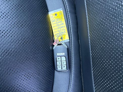 Used 2022 Honda Odyssey Elite image 32