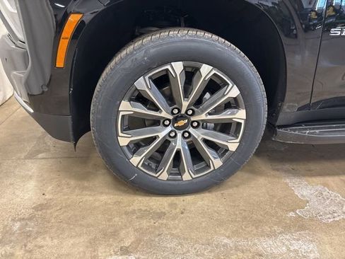 New 2026 Chevrolet Suburban High Country w/ Sun And Tow Package image 12
