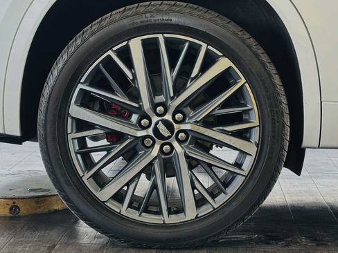 Used 2024 Cadillac XT6 Sport AWD/4WD image 28