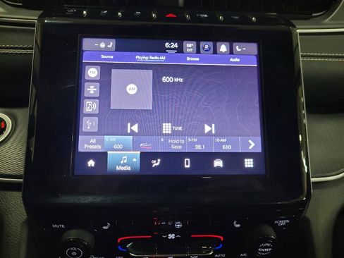 Used 2023 Jeep Grand Cherokee Laredo w/ Luxury Tech Group I AWD/4WD image 25