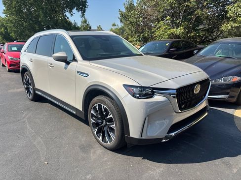 Used 2026 MAZDA CX-90 Plug-In Hybrid w/ Premium Plus AWD/4WD image 3