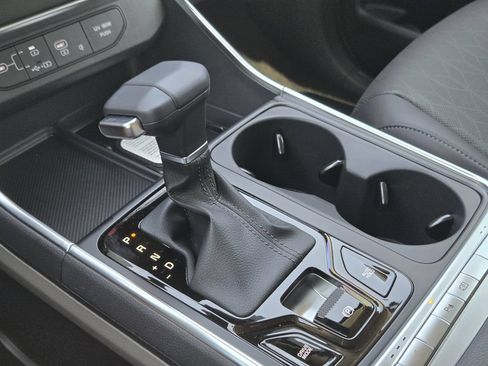 New 2026 Kia Carnival EX FWD image 17