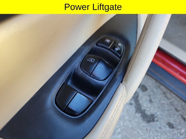 Used 2014 Nissan Rogue SV w/ SV Moonroof Package AWD/4WD image 22
