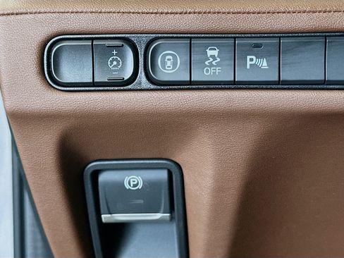 Used 2024 Acura MDX FWD w/ Technology Package image 17