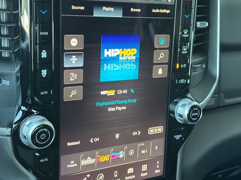 New 2026 RAM 1500 4x4 Crew Cab image 16