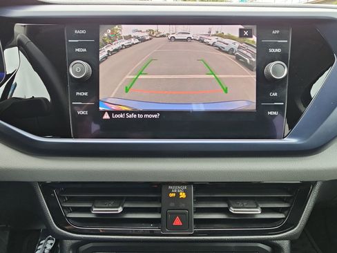 Used 2022 Volkswagen Taos SE FWD image 21