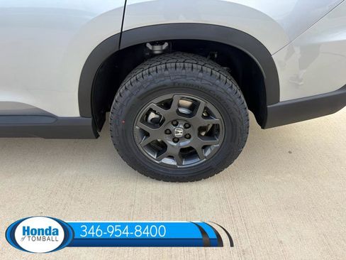 New 2026 Honda Pilot TrailSport image 21