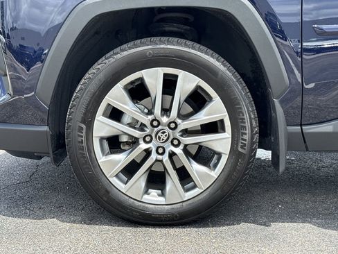 Used 2024 Toyota RAV4 XLE Premium FWD image 9