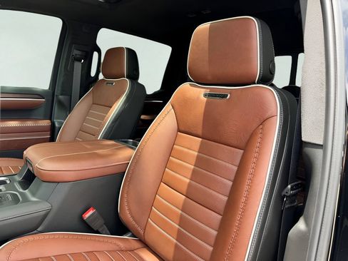 New 2026 GMC Sierra 1500 Denali Ultimate AWD/4WD image 9
