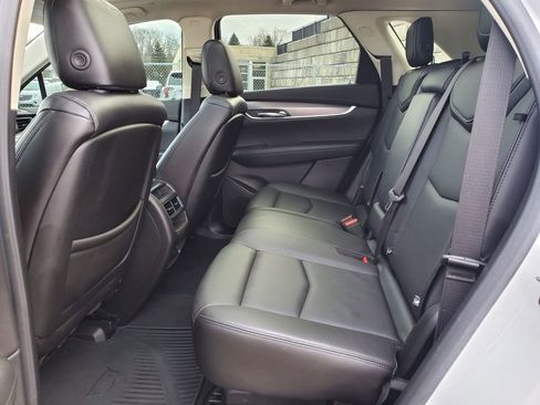 Used 2019 Cadillac XT5 Luxury w/ LPO, Black Ice Package image 41