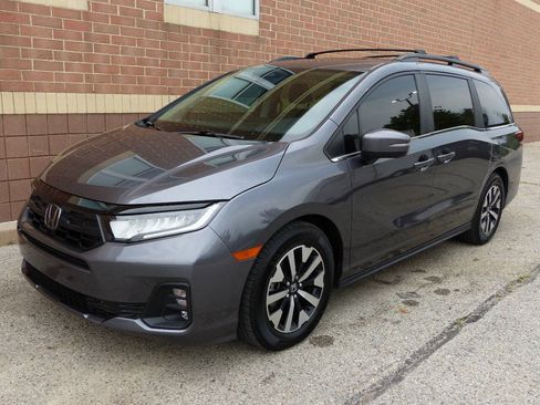 Used 2025 Honda Odyssey EX-L image 5