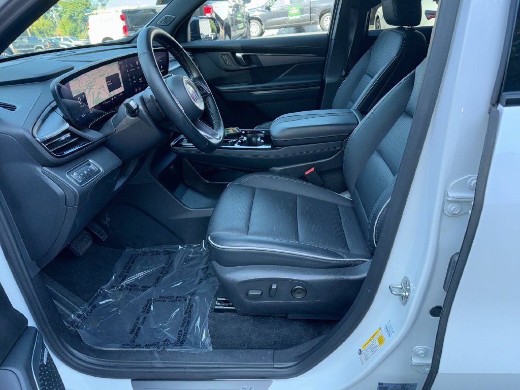 Used 2025 Buick Enclave Sport Touring FWD image 13